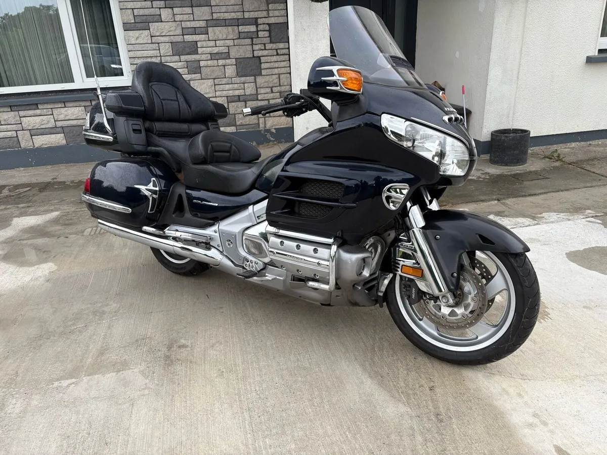 Honda goldwing 2010 - Image 1