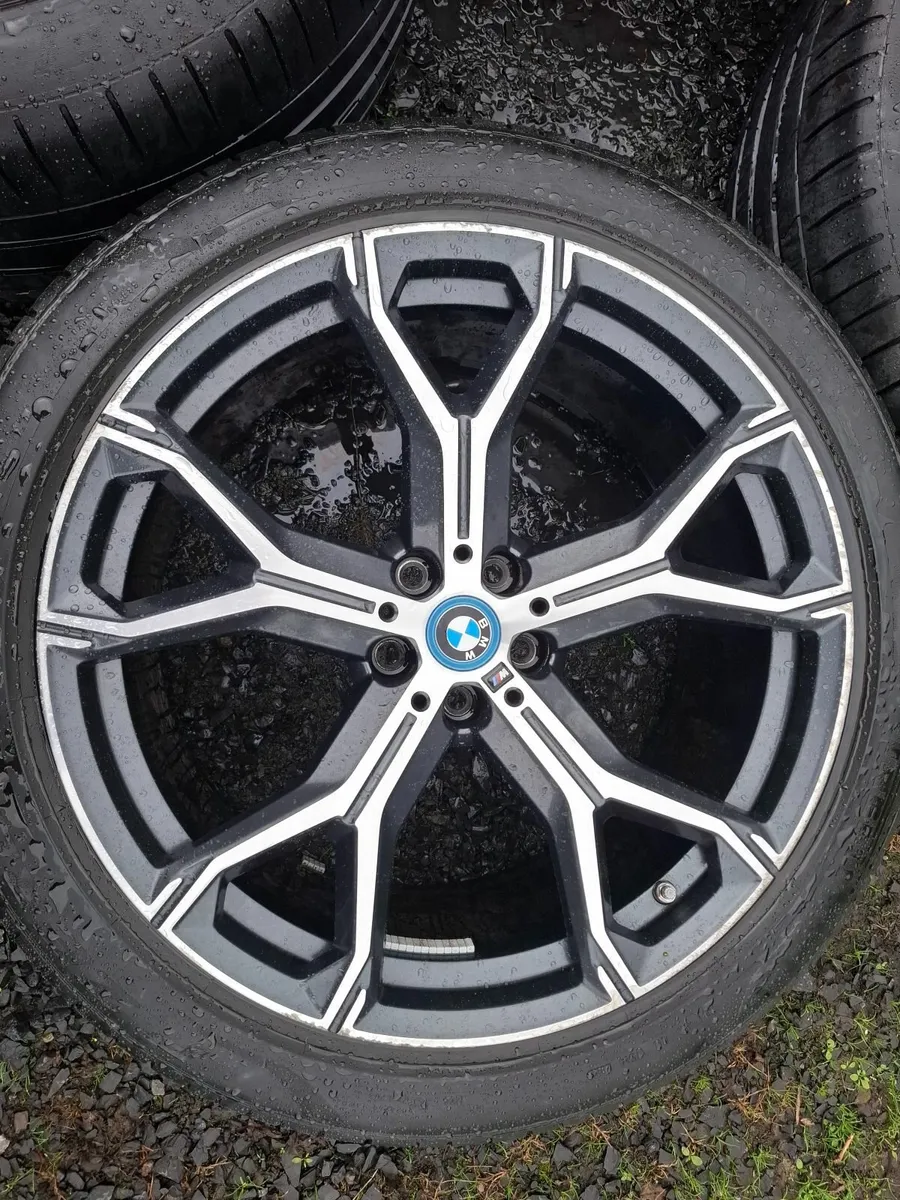 21" Genuine Bmw X5 G05/G18/F95 M Sport Alloys with - Image 1