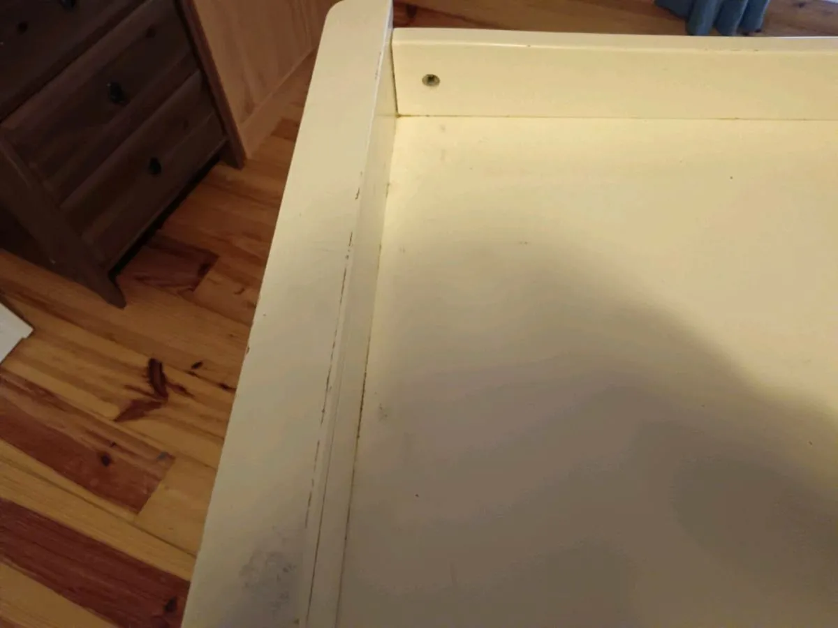 Changing Table - Image 3