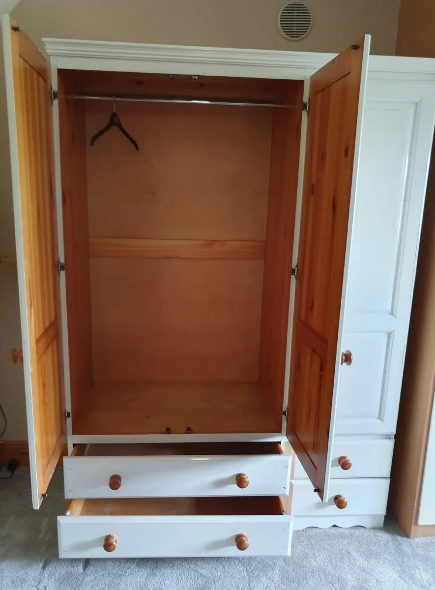 Wardrobe - Image 2