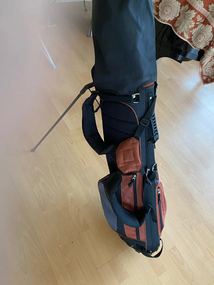 Wilson Ultra set of Clubs - Image 1