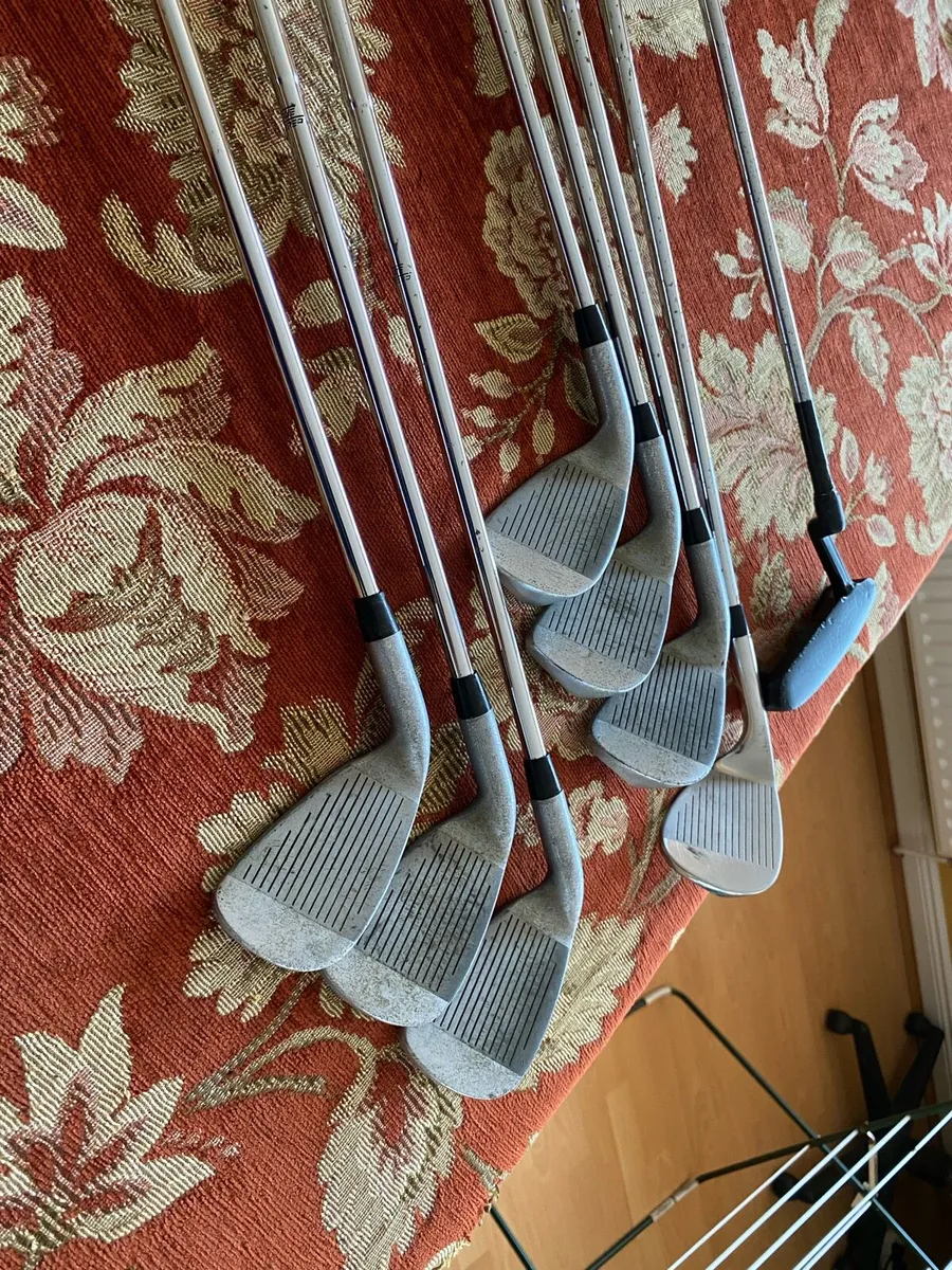 Wilson Ultra set of Clubs - Image 4