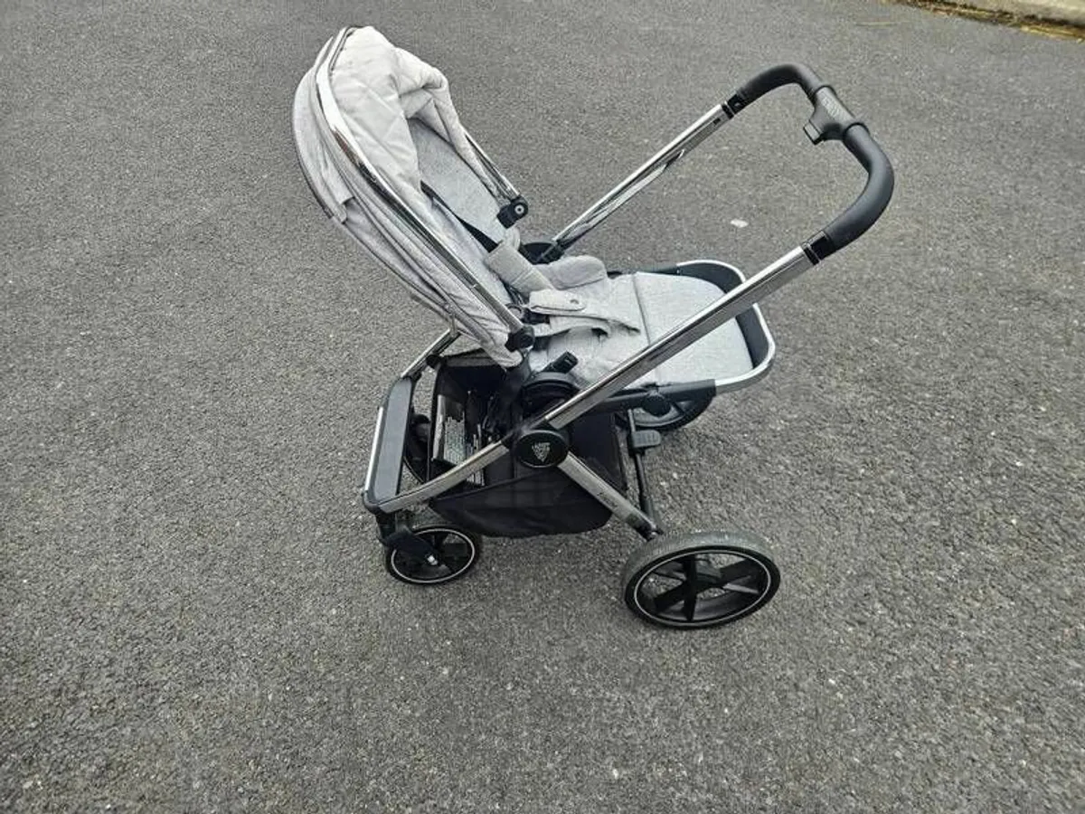 Buggy/Pram - Image 4