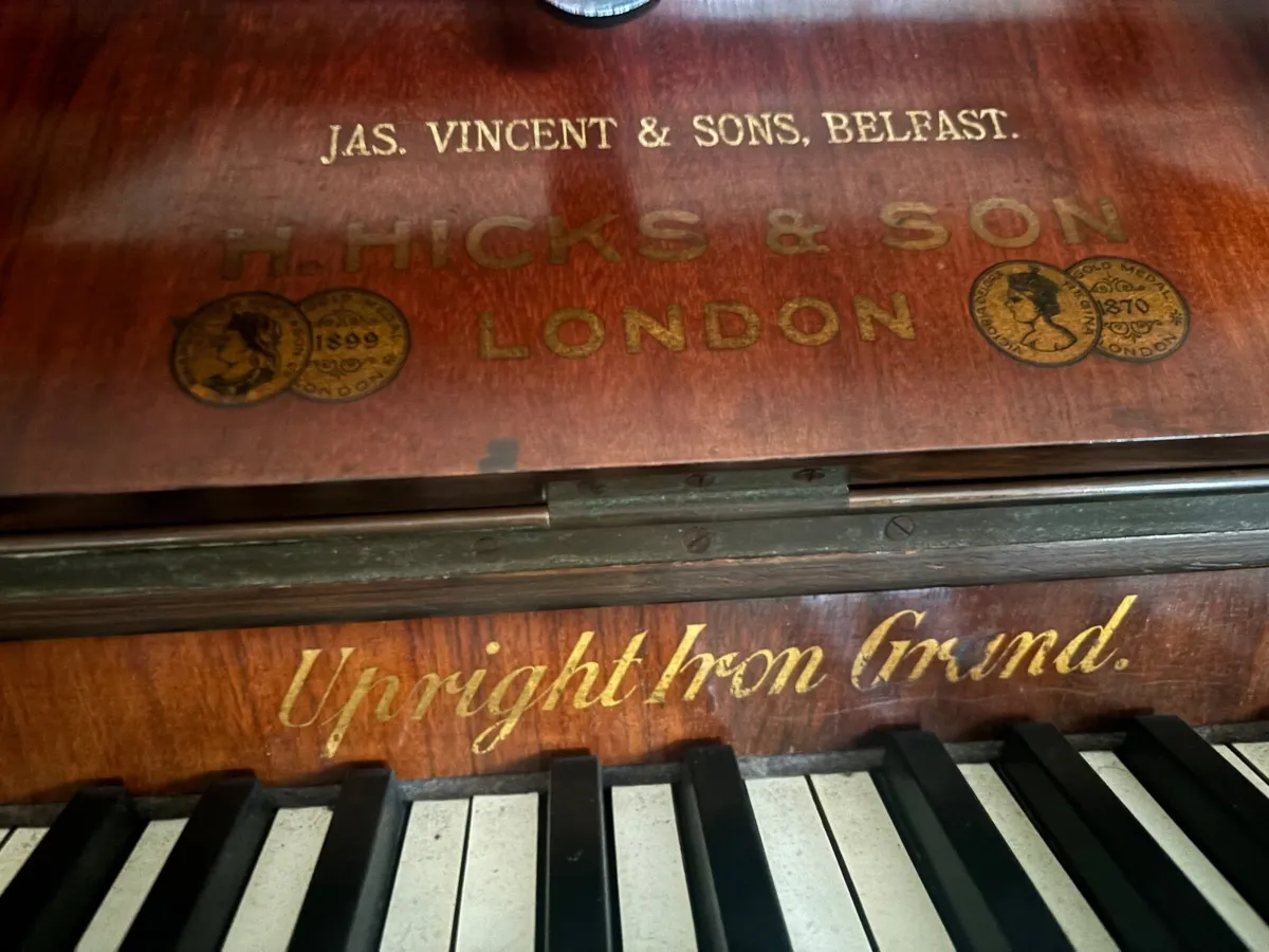 Piano - Image 1