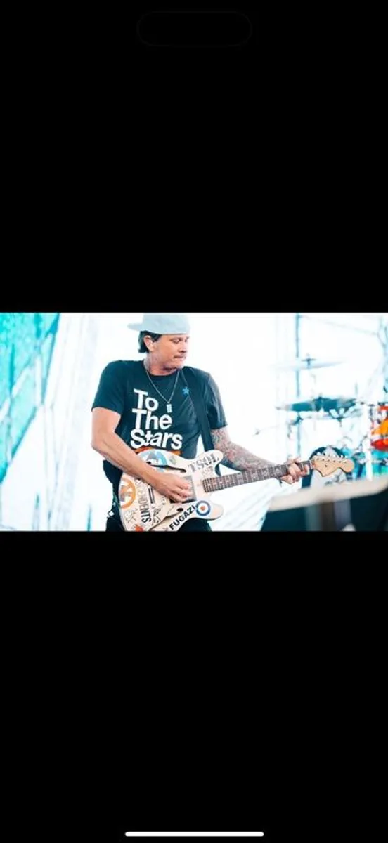Blink182 Tom DeLonge Signature Series Fender Starcaster - Image 2