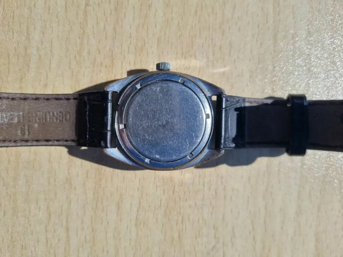 Vintage Soviet watch Raketa Copernicus - Image 4