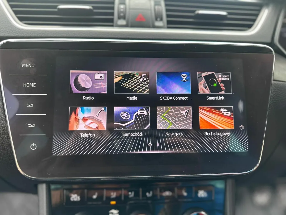 Skoda Superb 2019 - Image 2