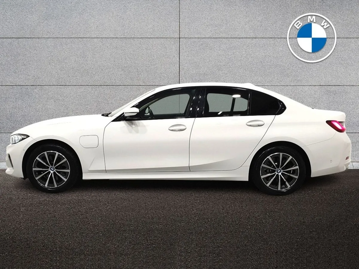 BMW 3 Series 330e Sport Saloon - Image 4