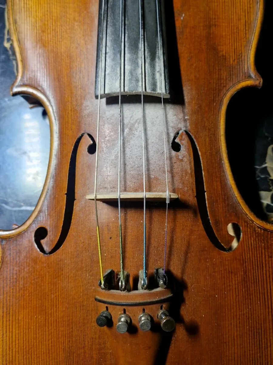 Violin - Image 2
