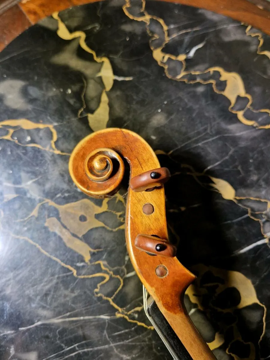 Violin - Image 4