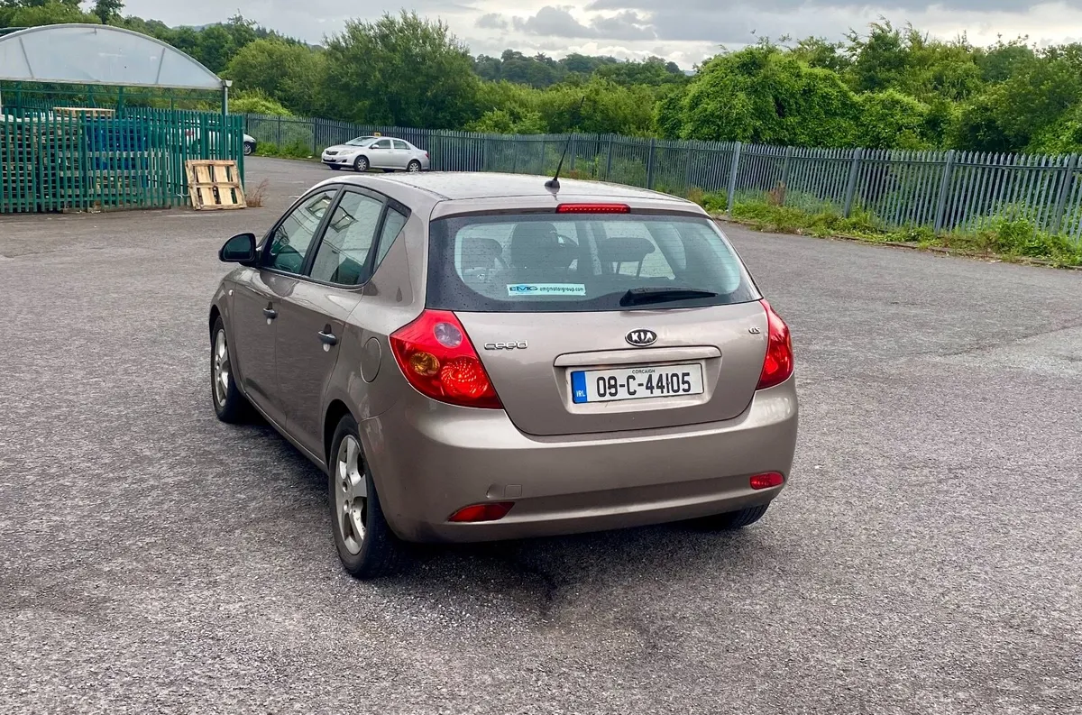 09 Kia Ceed Diesel. Nct 08.25 & Tax 07.25. - Image 4