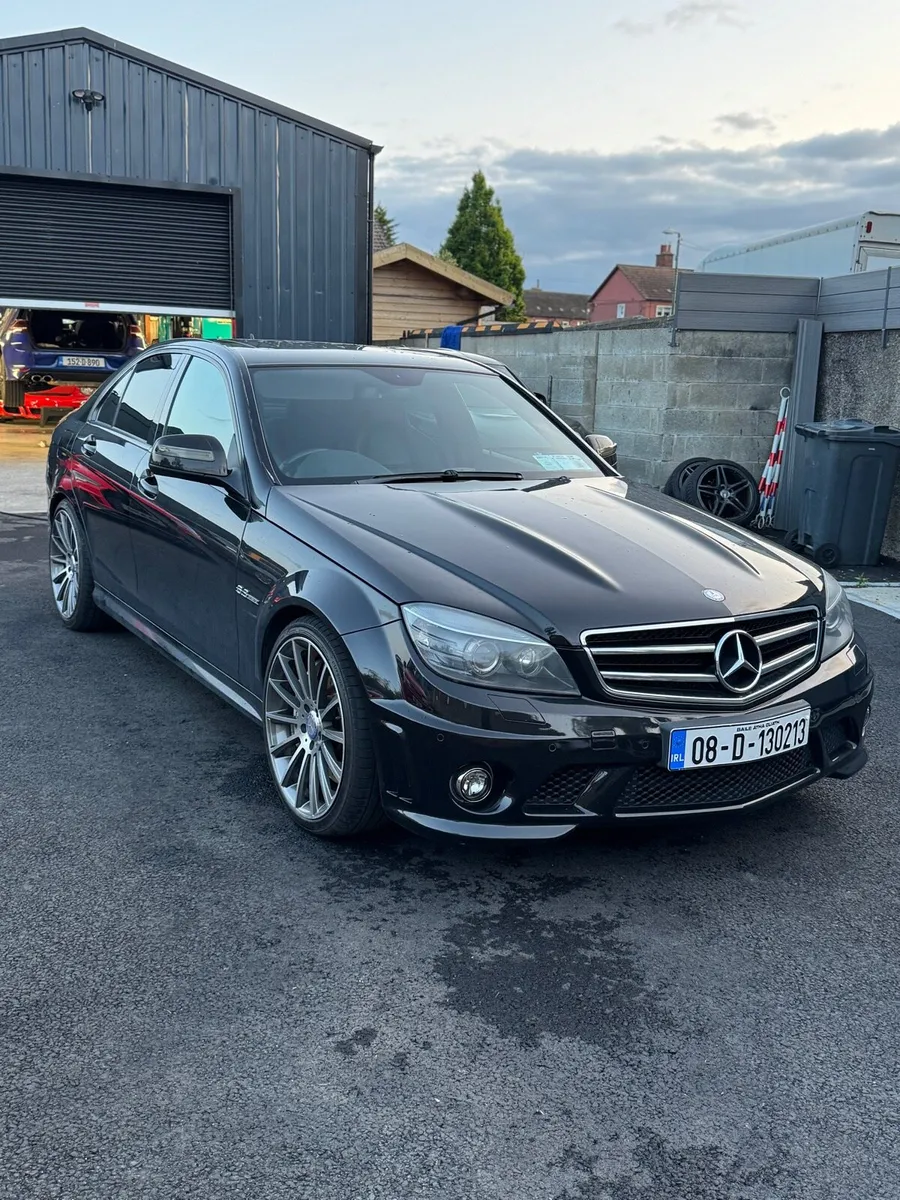 Mercedes C63 w204 - Image 1