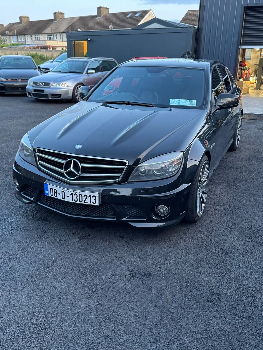 Mercedes C63 w204 - Image 2