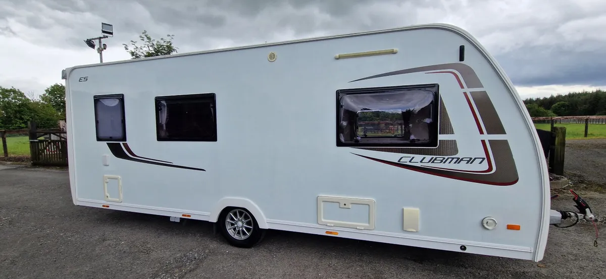 Lunar Clubman ES caravan - Image 1