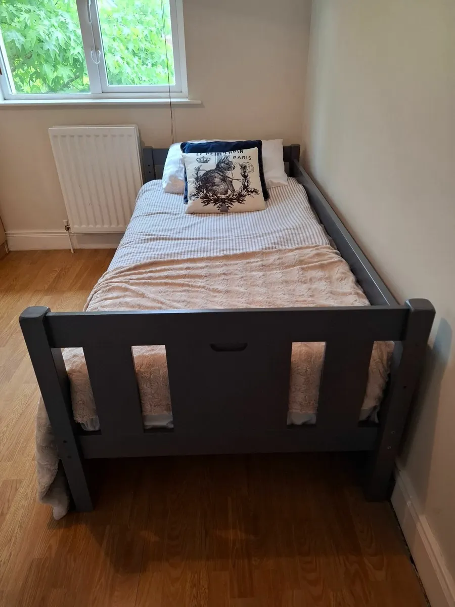 Single bed - Image 3