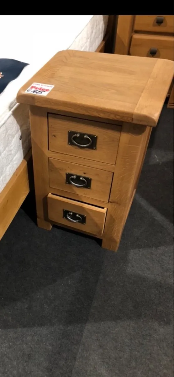 King size solid oak bed with mattress and lockers - Image 4