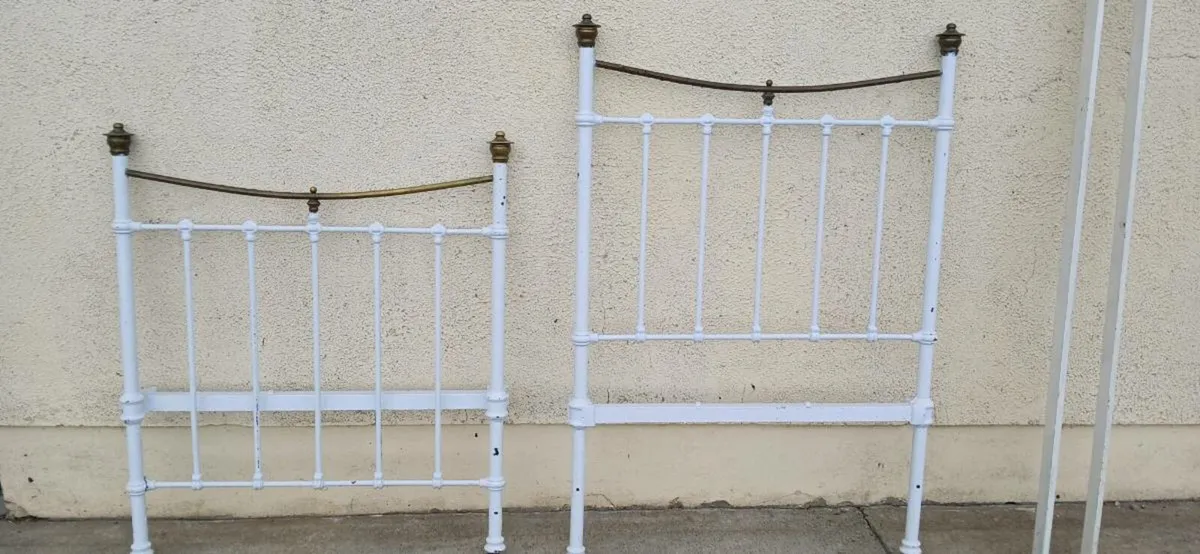 Old single brass know bed - Image 3