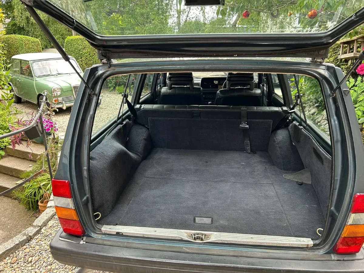 Volvo 240 GLT Estate Series 1988 - Image 4