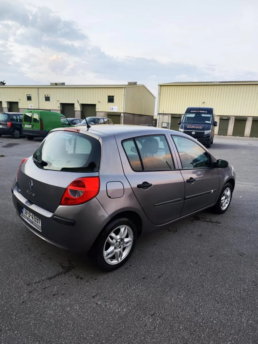 Renault Clio 1.2petrol low milage new Nct - Image 4