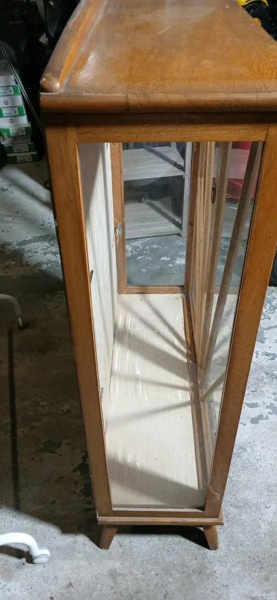 Display Cabinet - Image 3