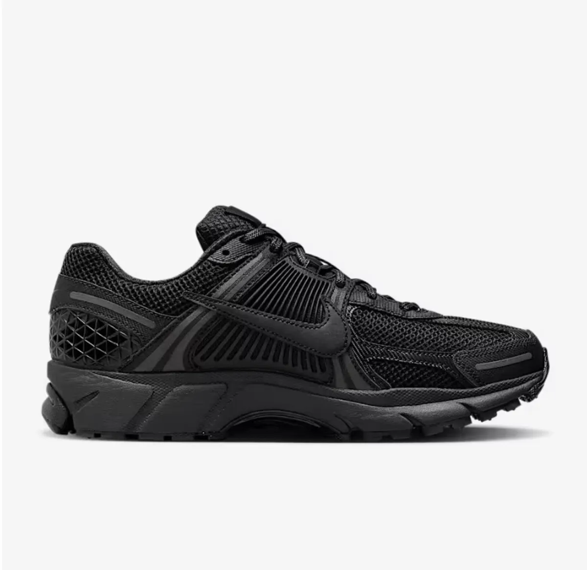 All black Nike vomero 5 - Image 3