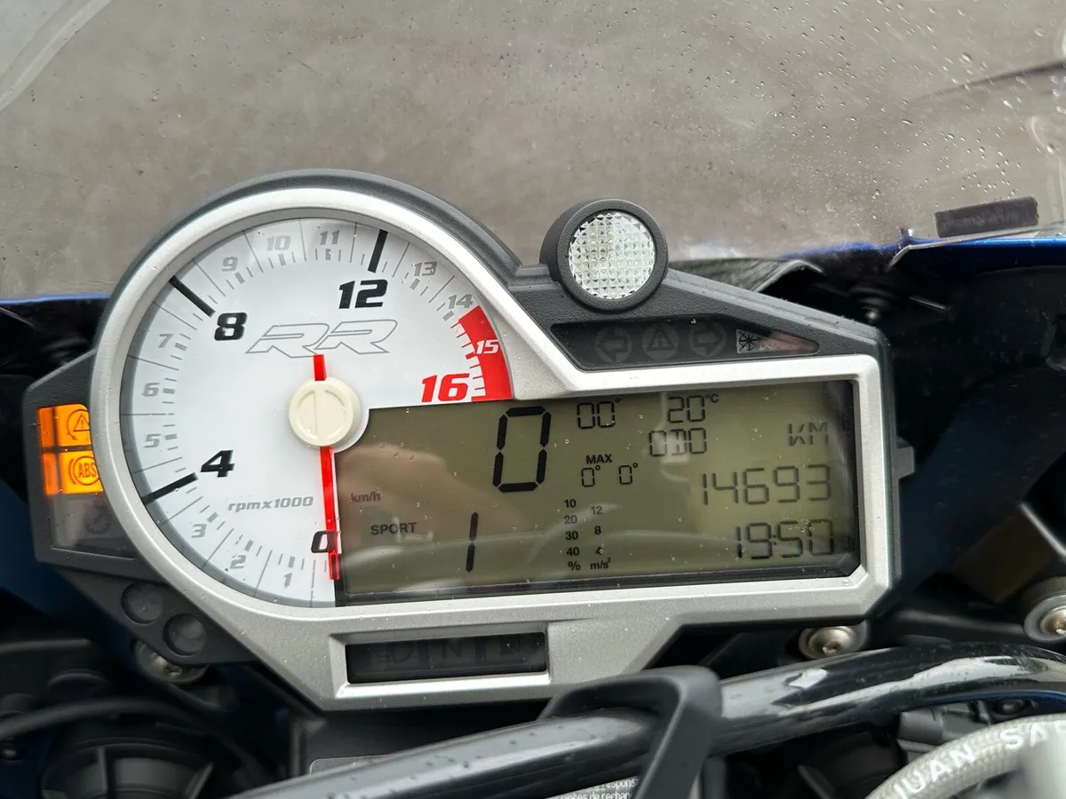 2015 BMW S 1000 RR - Image 4
