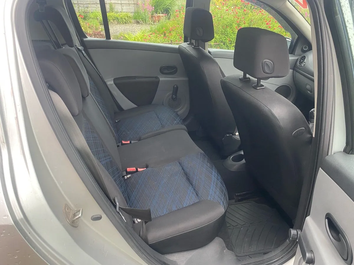 06 Clio - Image 3