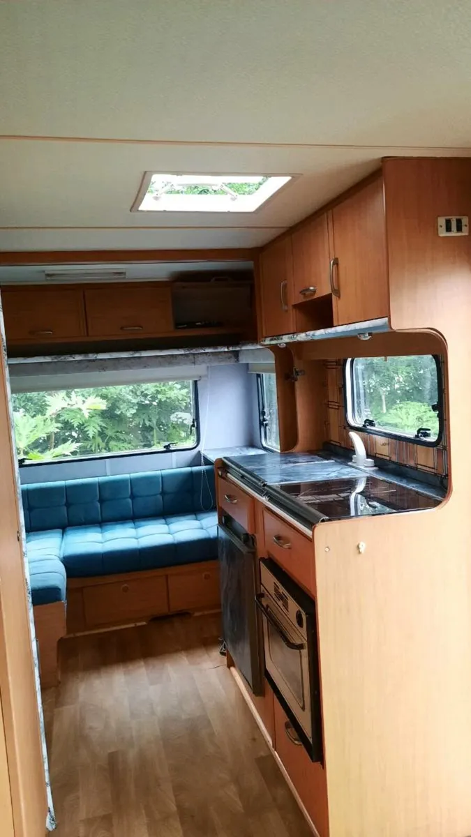 Caravan 4-5-6 berth Marauder 450 CT - Image 4