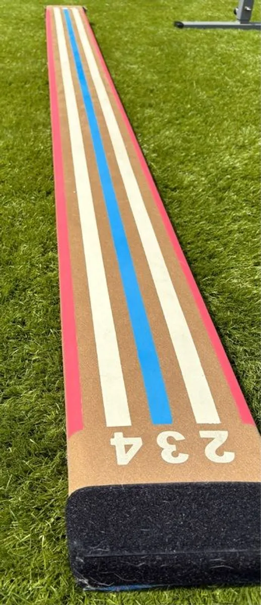 Gymnastics floor beam - Image 1