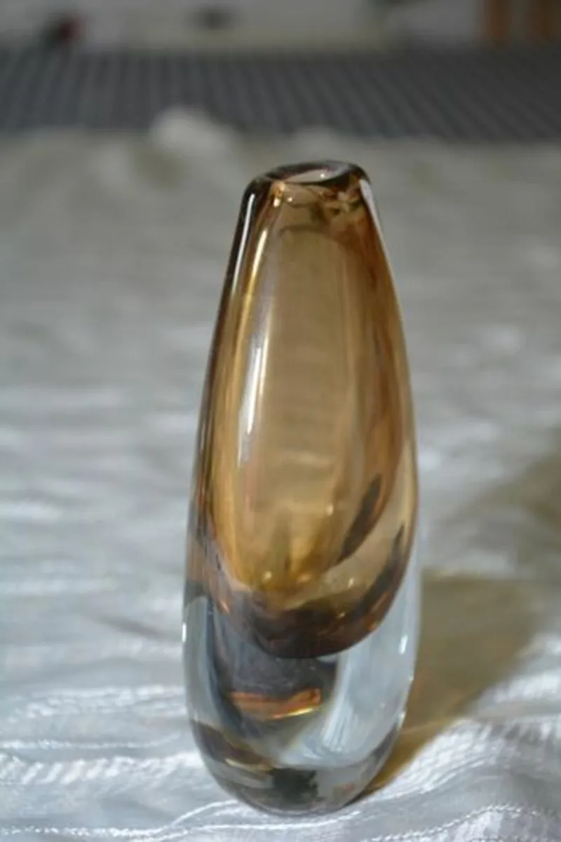 Mid-century Murano Sommerso glass vase - Image 3