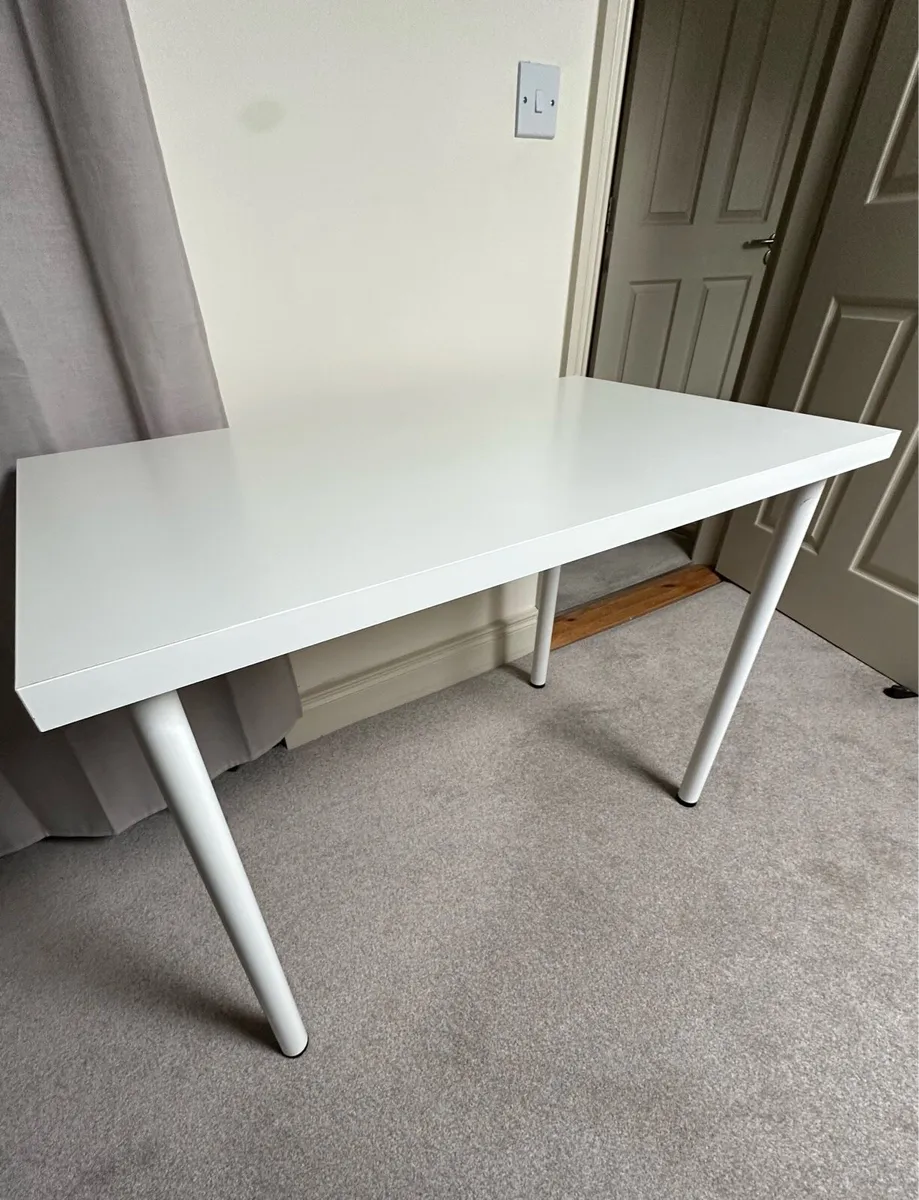 IKEA Desk 100x60 cm – Great Condition - Image 1