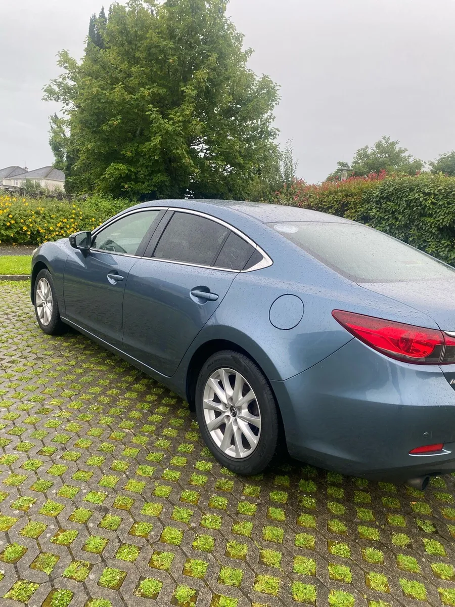 Car - Image 3