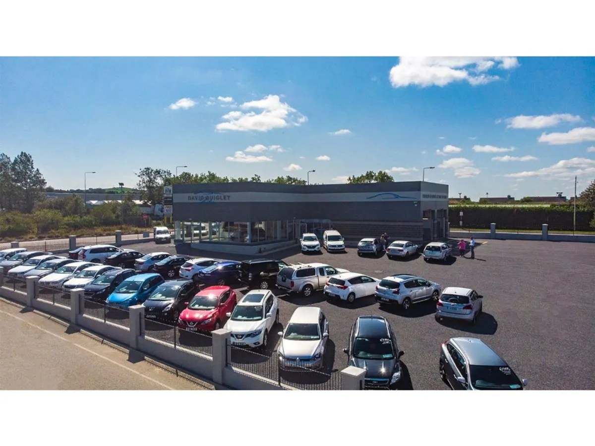 Nissan X-Trail 1.6 DSL XE SS 7 Seat 18 4DR - Image 4