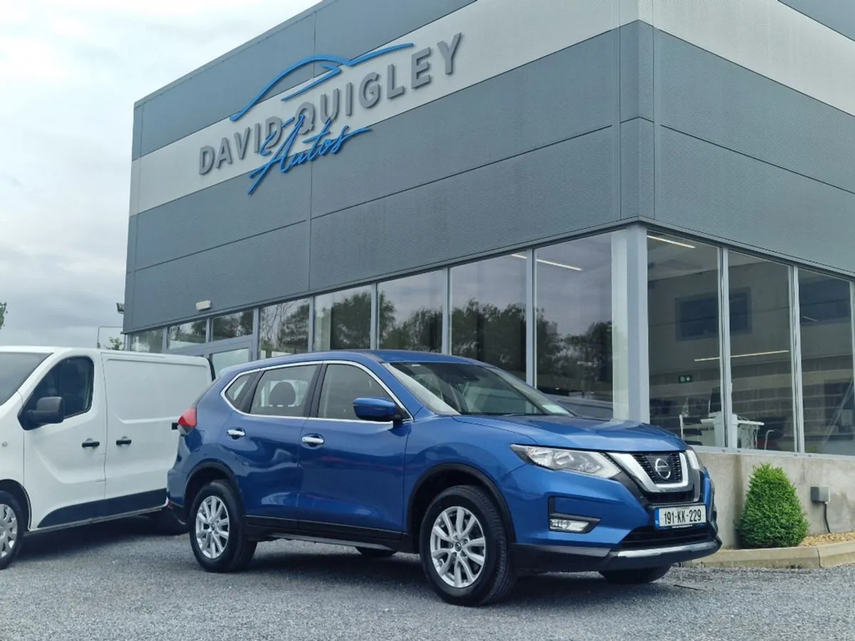 Nissan X-Trail 1.6 DSL XE SS 7 Seat 18 4DR - Image 1