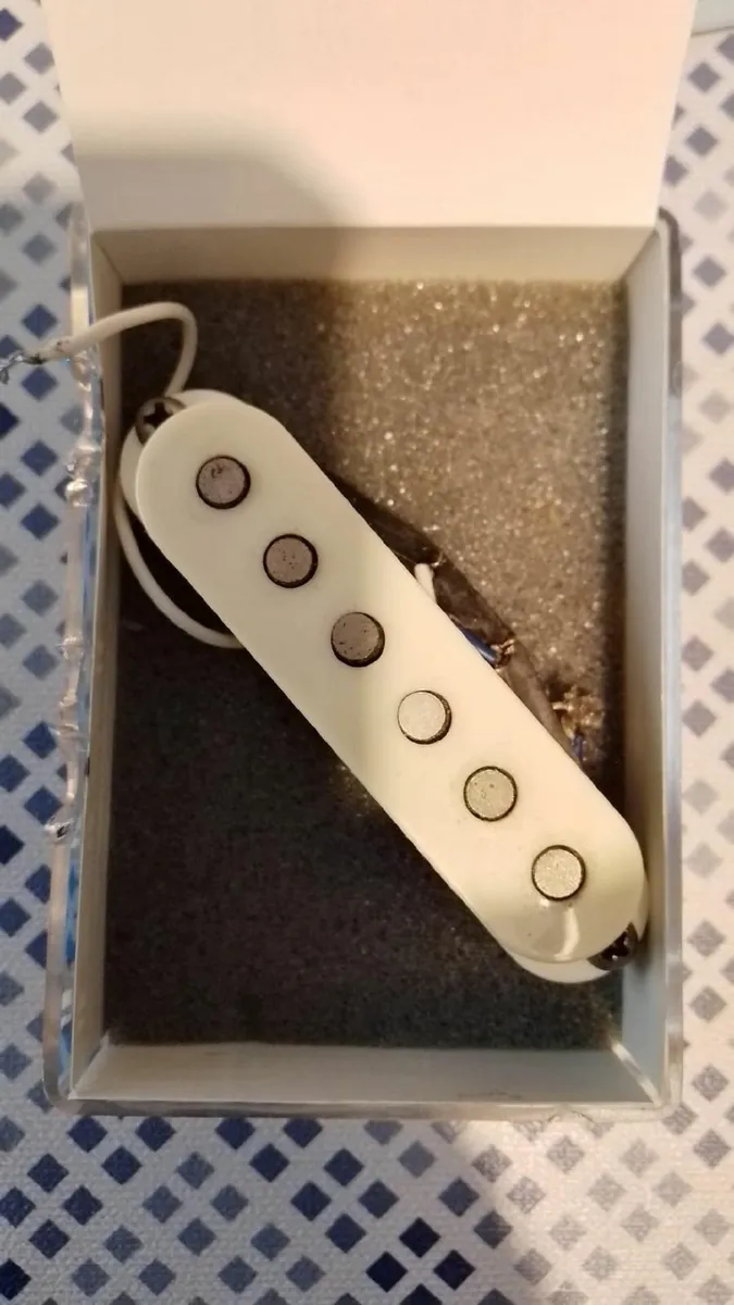 1992 USA Stratocaster Bridge pick up - Image 1