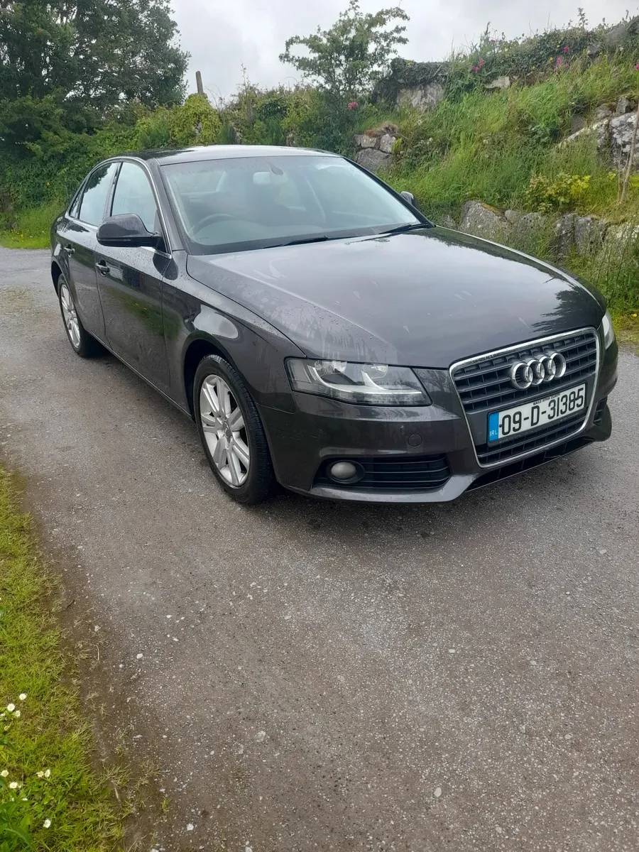 Audi A4 2009 - Image 1