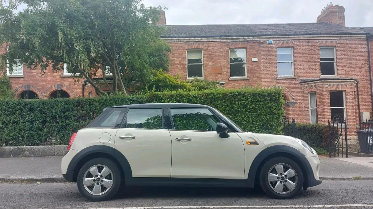 Mini Cooper - Image 2