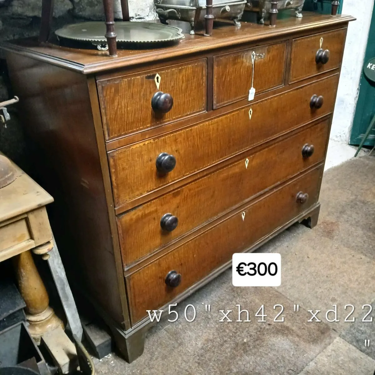 Antique Chest of drawers