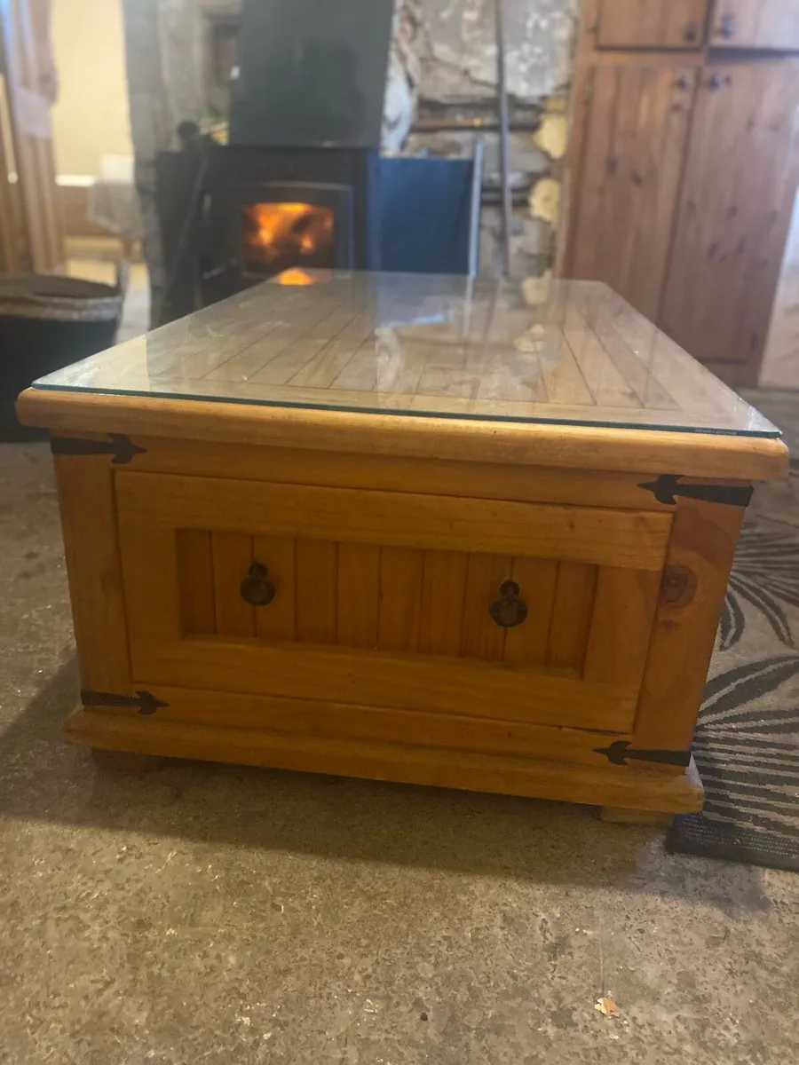 Coffee table - Image 1