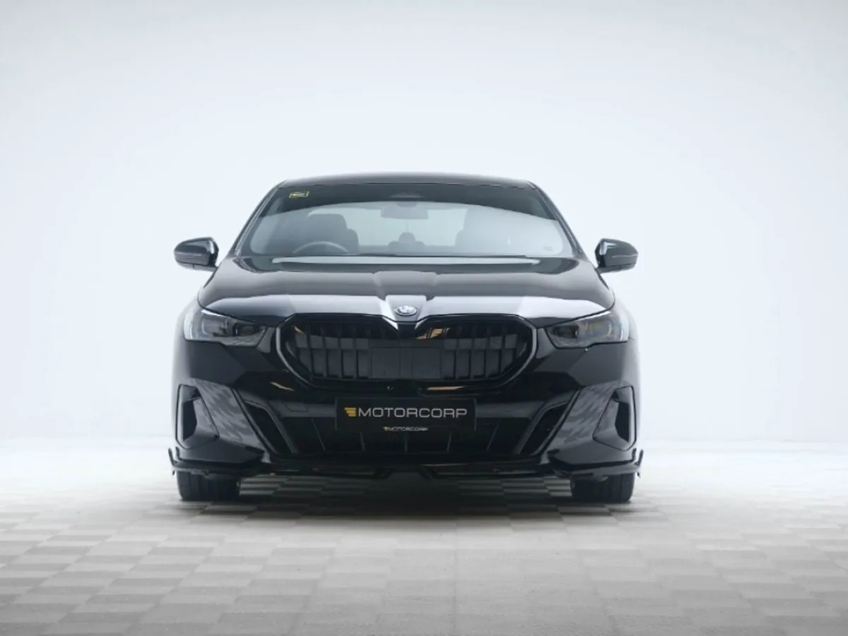 BMW 5 Series 530E M Sport - Image 2