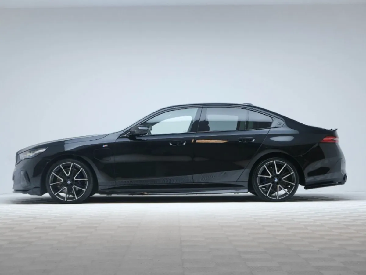 BMW 5 Series 530E M Sport - Image 4