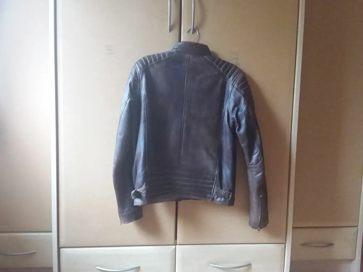 AVIATRIX mens brown leather jacket - Image 2