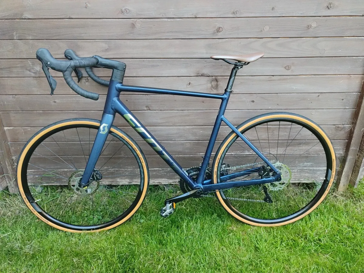 2022 Scott Speedster 10 adult road bike size L - Image 1