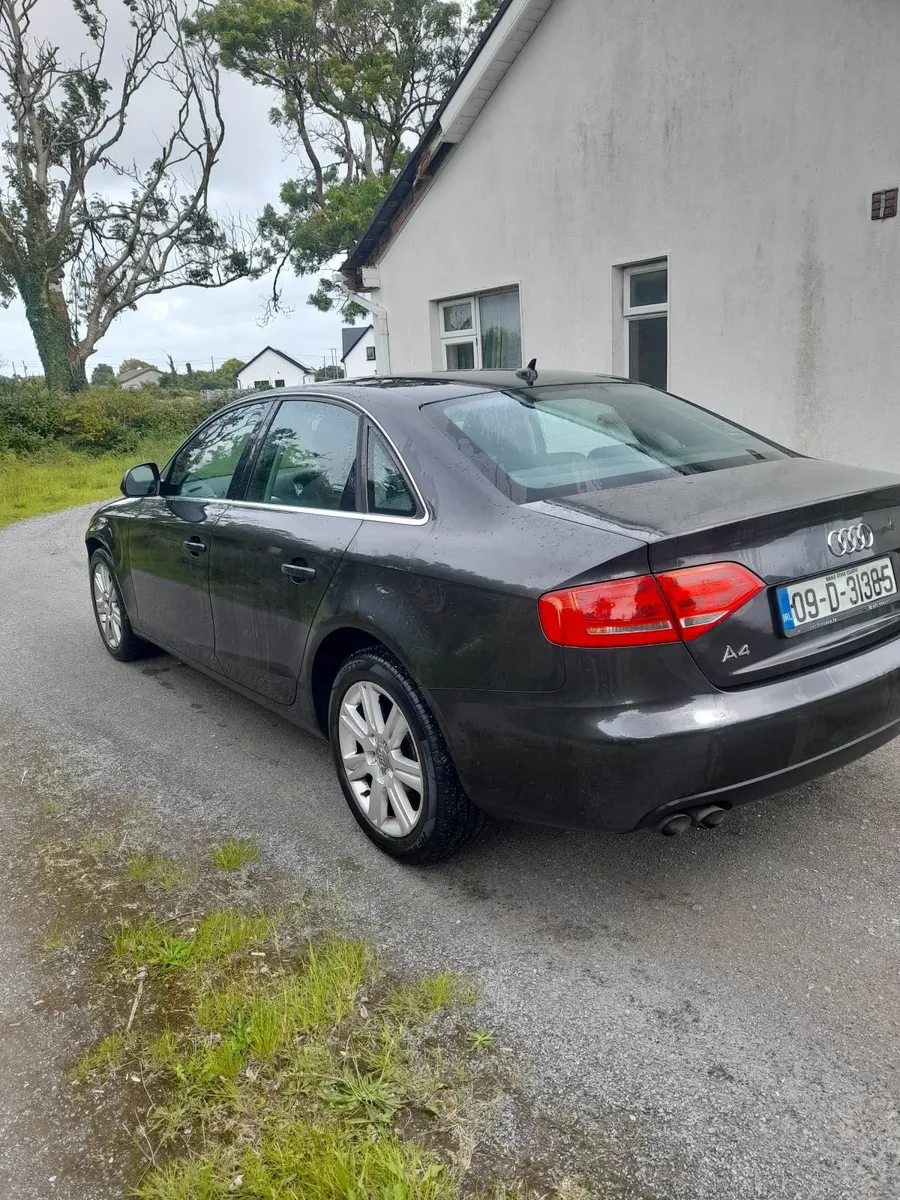 Audi A4 2009 - Image 4