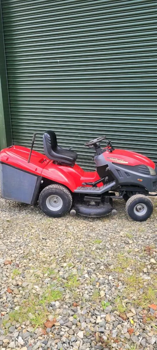 Castlegarden Hydrostatic Ride On Lawnmower - Image 1