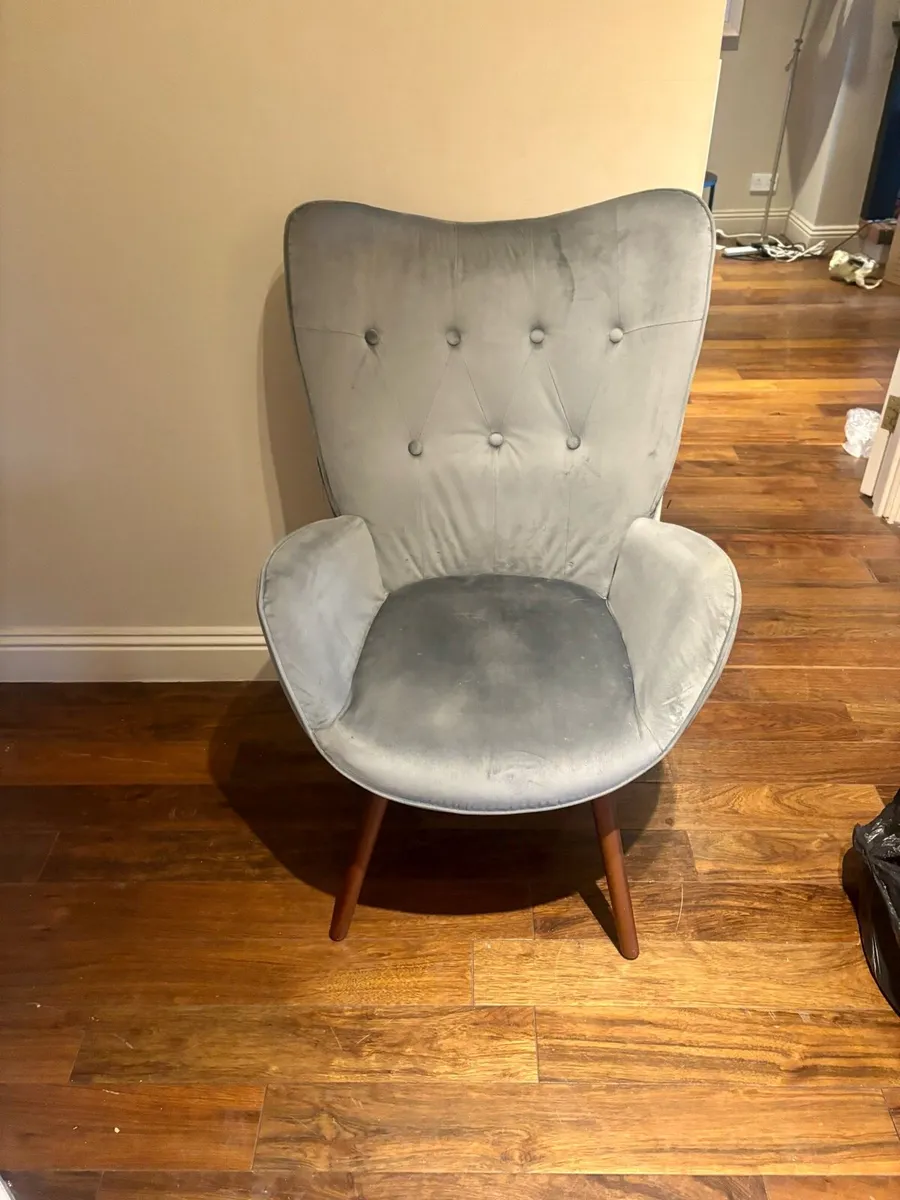 Suede velvet arm chair - Image 1