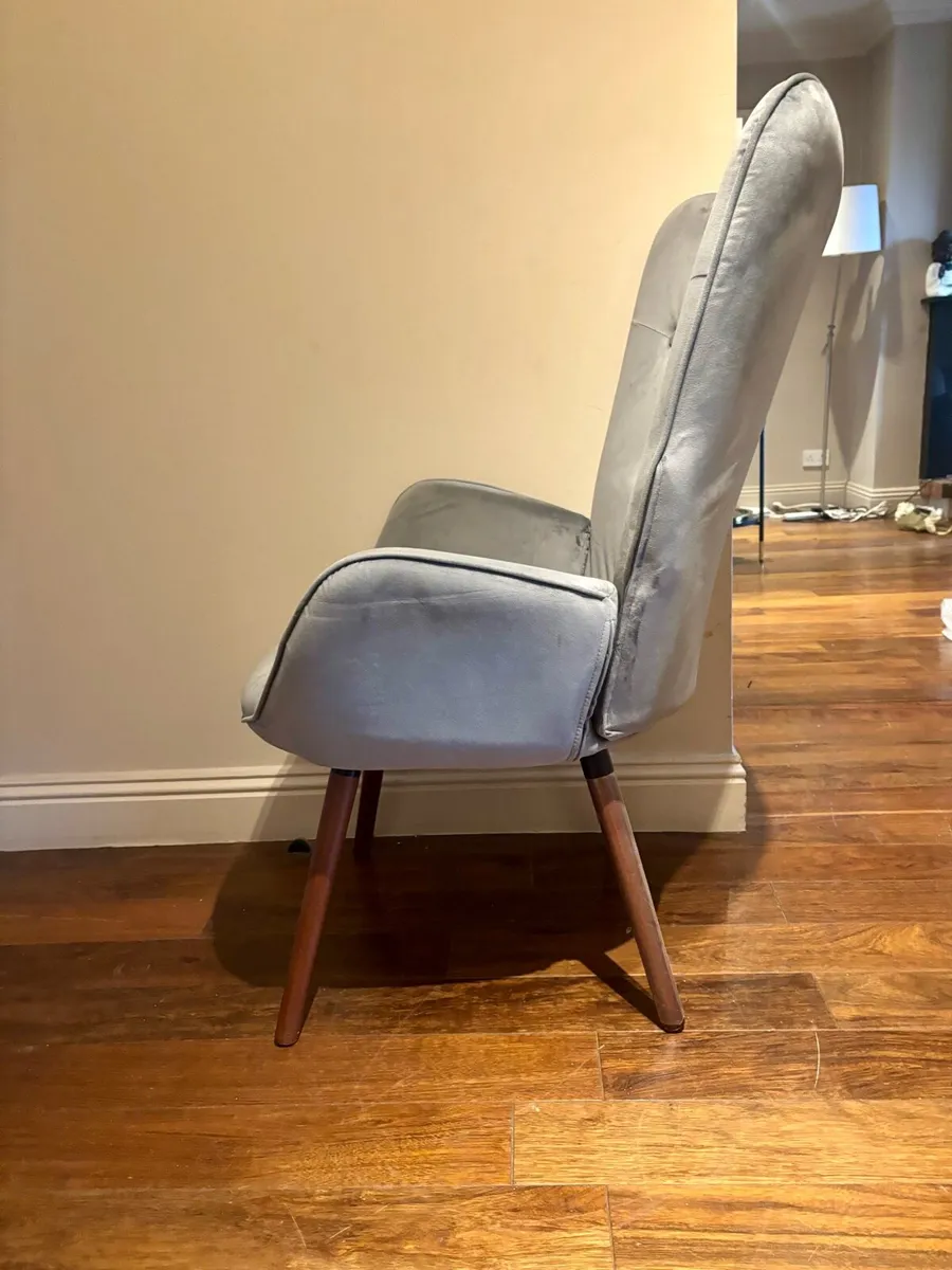 Suede velvet arm chair - Image 3