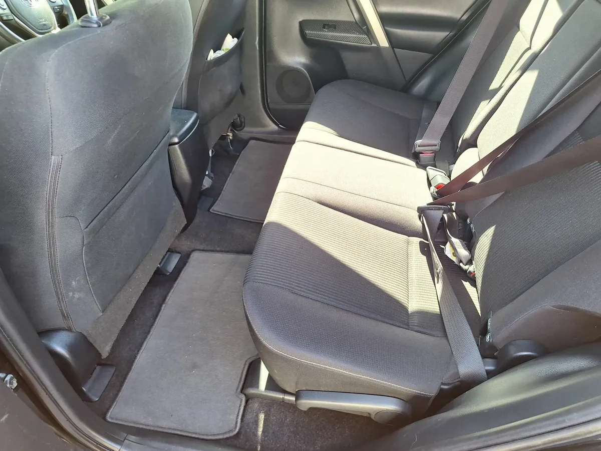 Toyota RAV4 2015 - Image 4