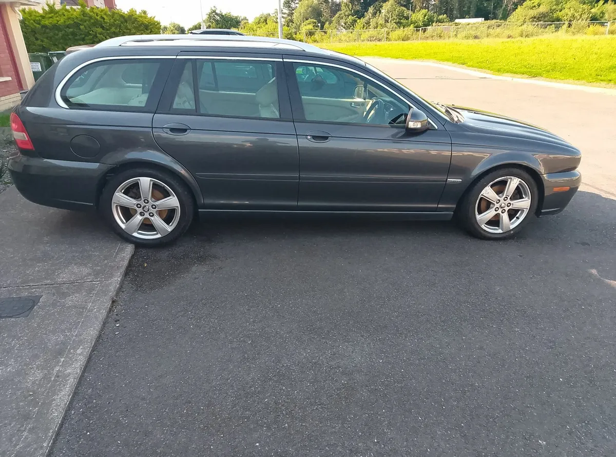 Jaguar X-Type 2011, Diesel 2.2, Dark Grey Color - Image 4