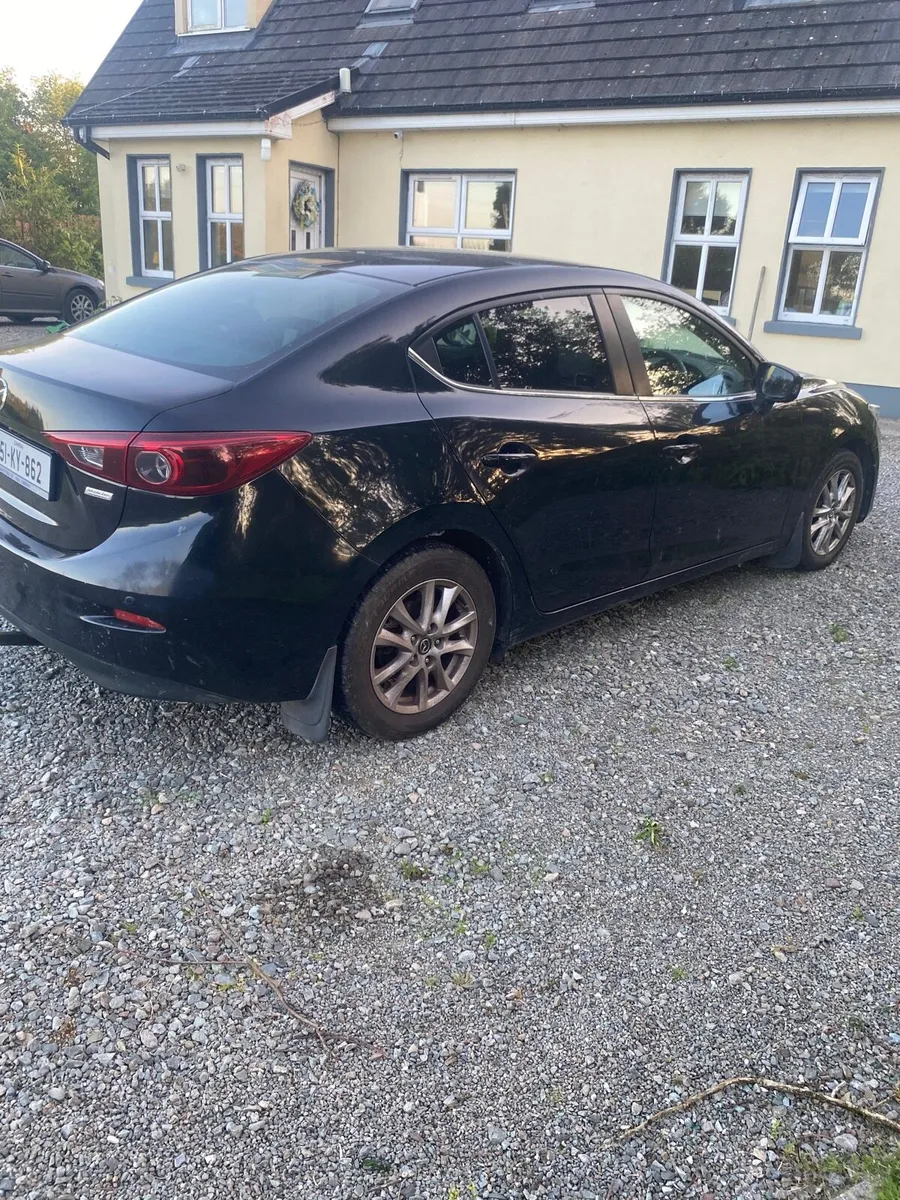 Mazda 3 - Image 4